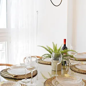 https://apartamento-aj-malaga.es-andalucia.com